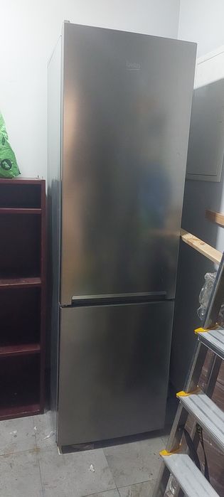 Lodówka marki BEKO