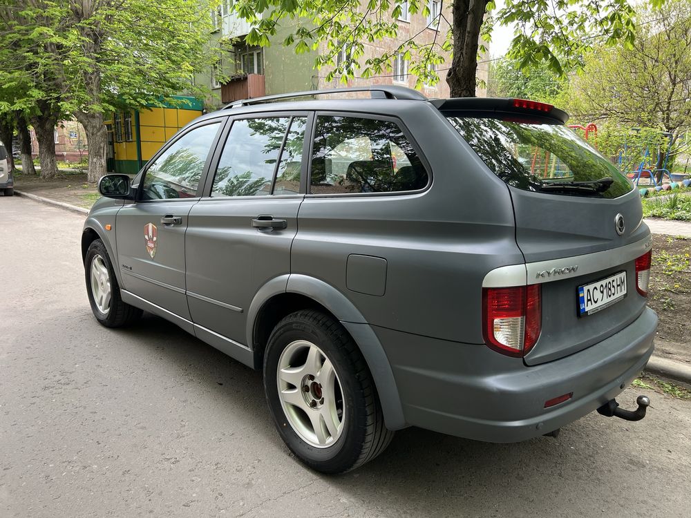 SSANG YONG kyron в наявності 4х4