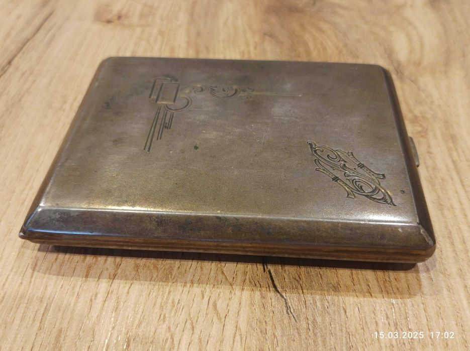 Srebrna Przedwojenna Papierośnica