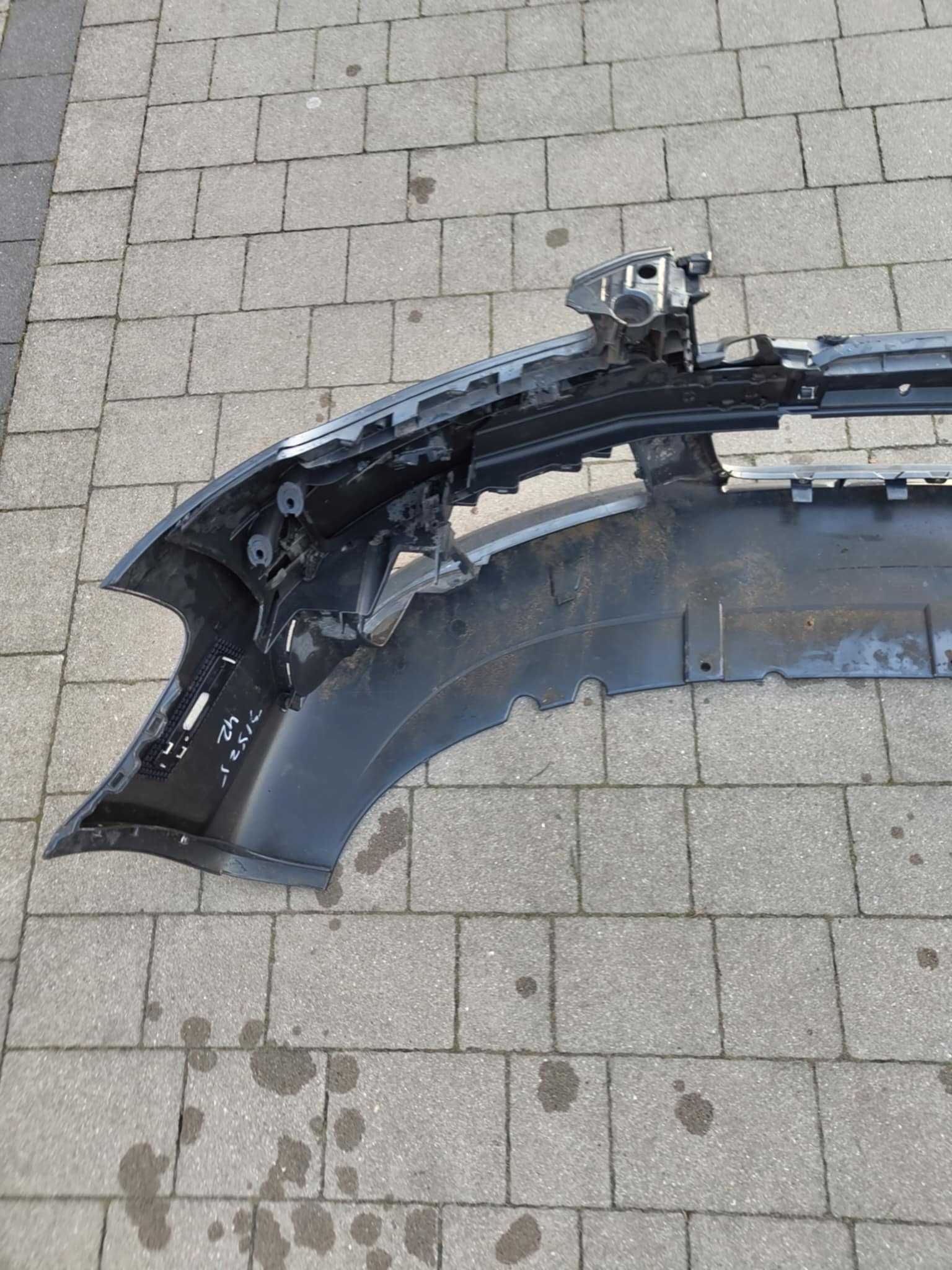 Audi A4 B7 sline przód USA LX7Z (obrysówki)