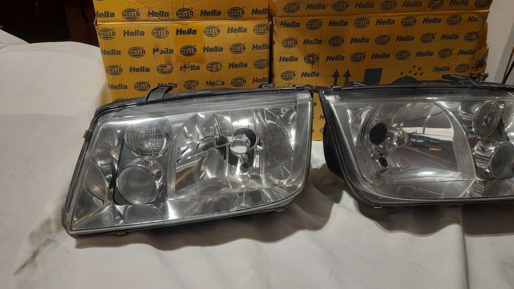 Faróis originais VW Bora 1999