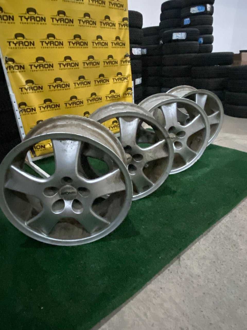 Титанові диски R17 5*100 8J ET35 DIA56 Б/У