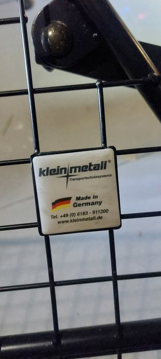 Krat odzielajaca bagaznik od kabiny Skoda superb 2019