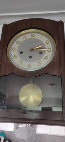 Relógio antigo da reguladora