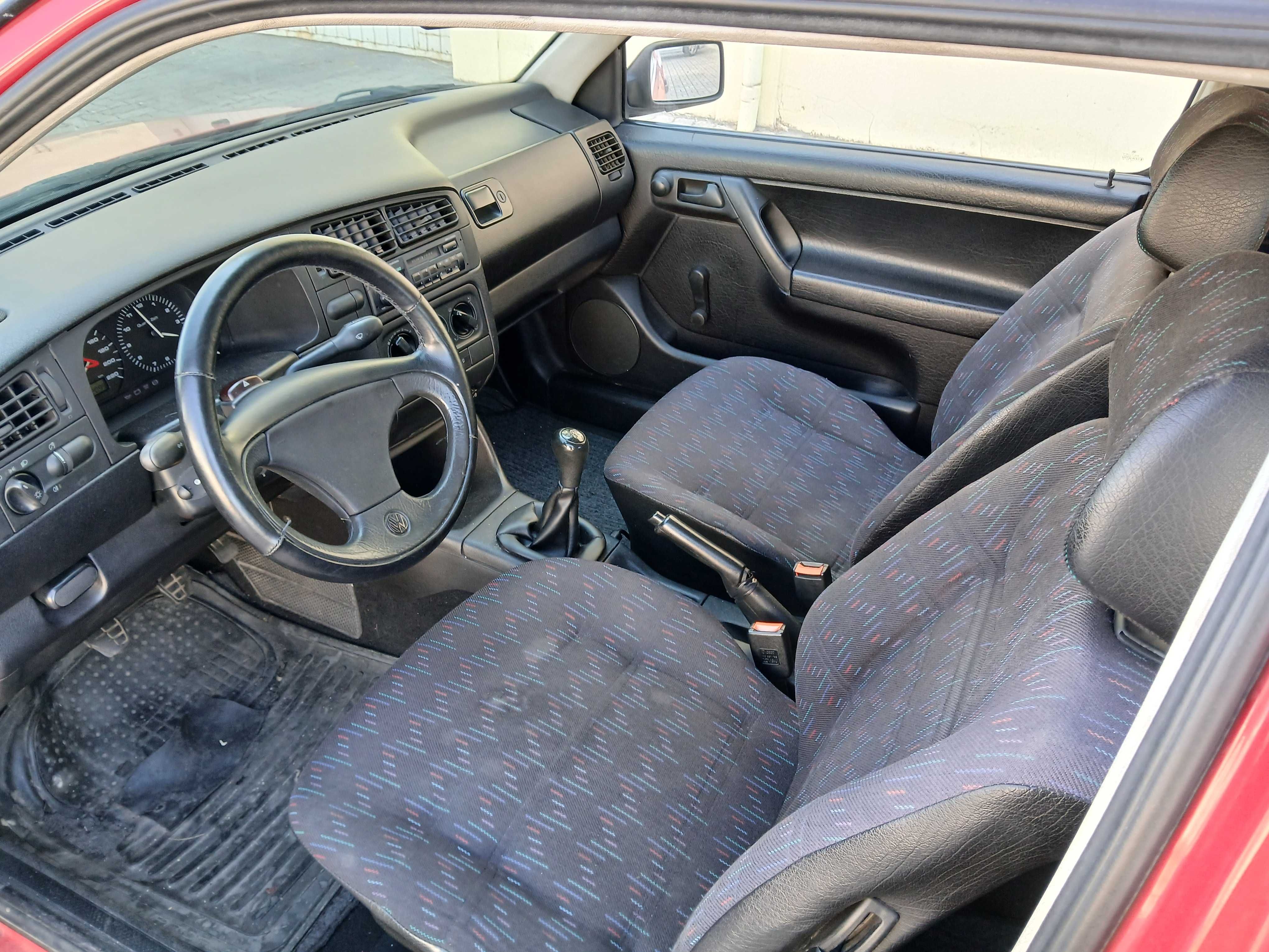 VW Golf 2 lugares