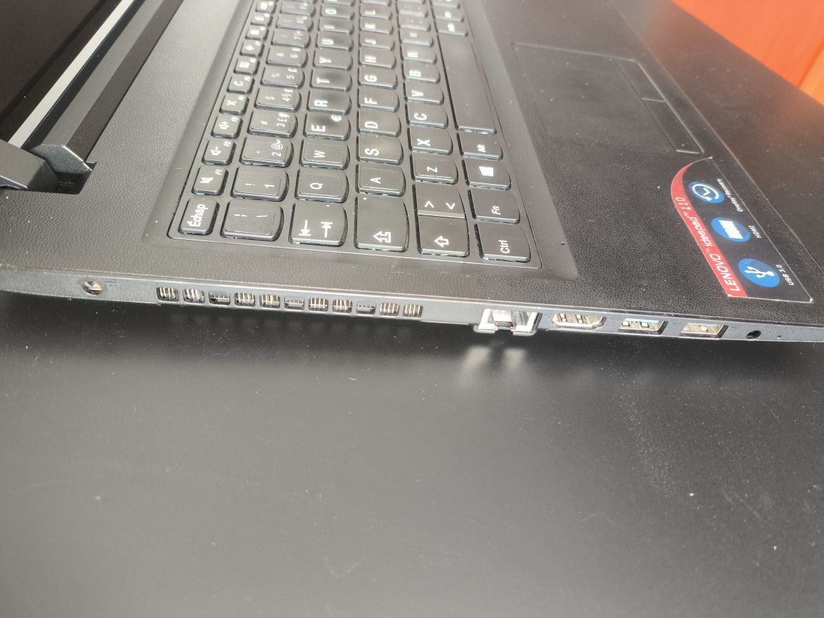 Portátil Lenovo i3 Ideapad 110-15ISK, 2h:30 autonomia,excelente estado