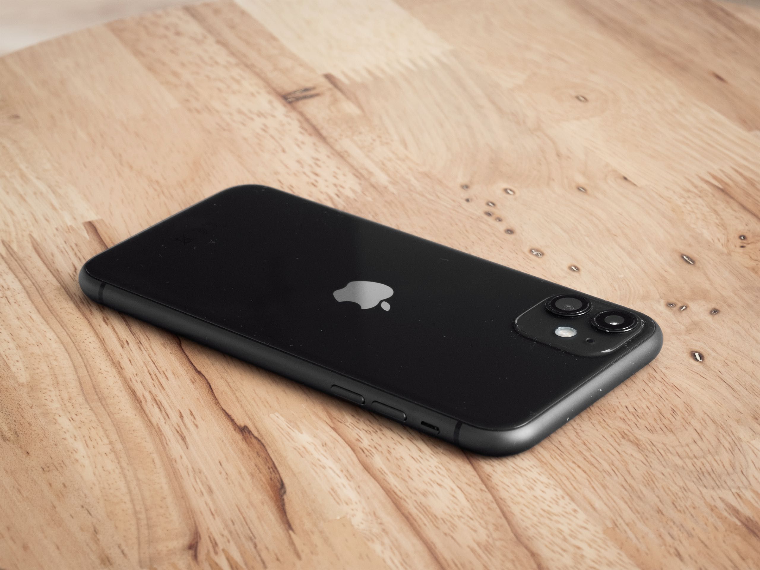 telefon iPhone 11 64gb