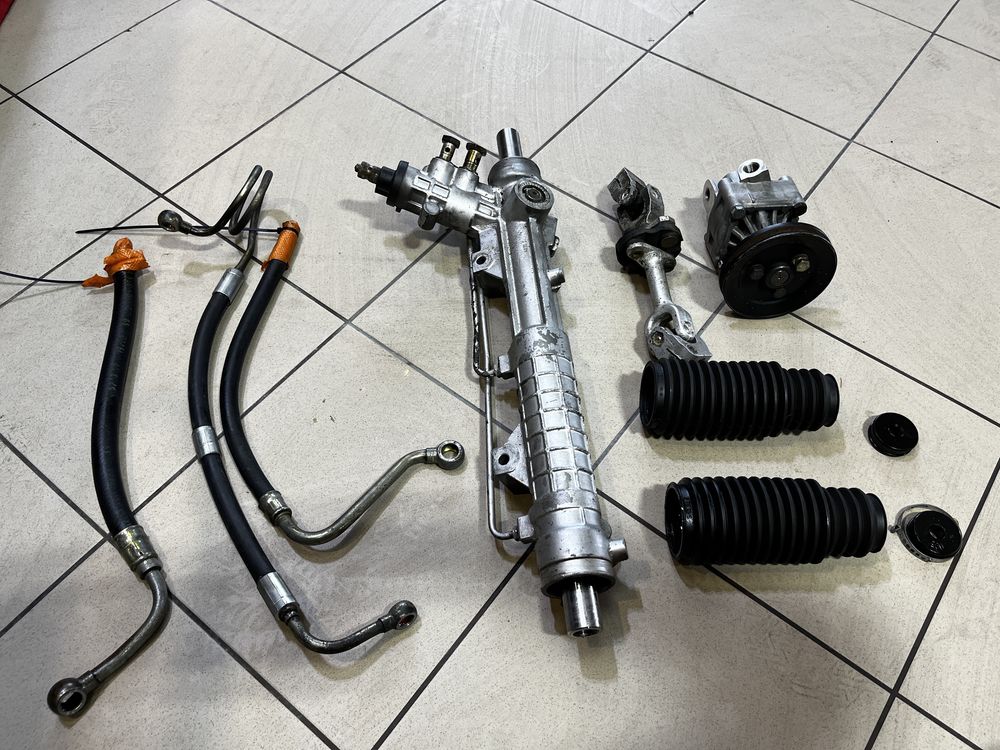 BMW E30 wspomaganie maglownica pompa 325i 320i 318i przekładnia 323i
