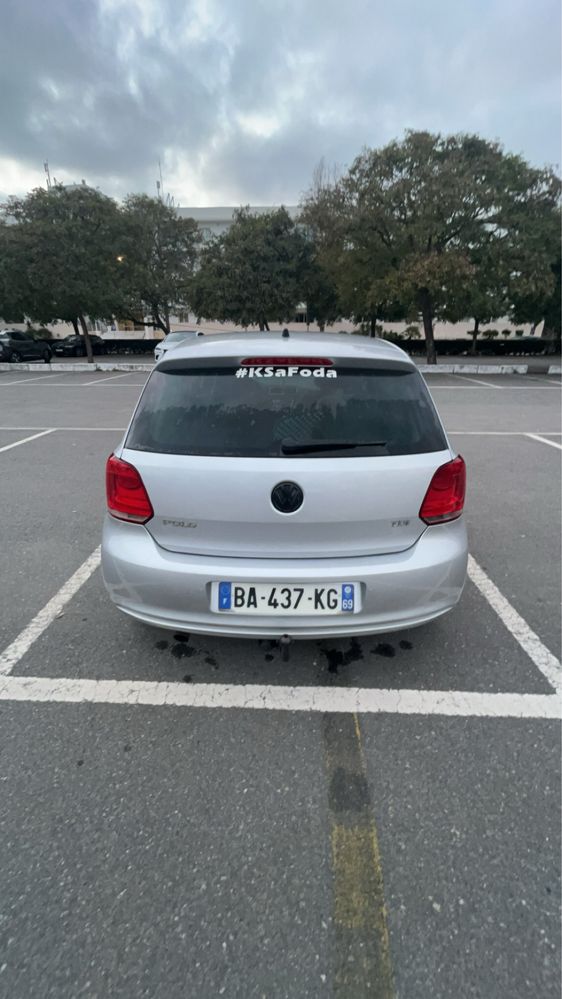 Polo v 1.6 carro en bos estado