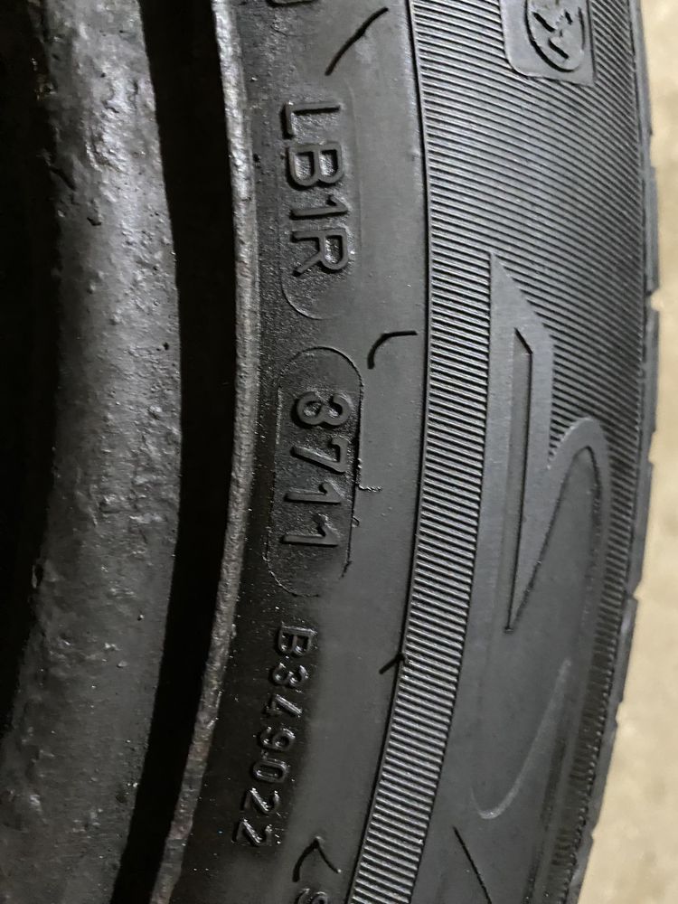 Komplet opon letnich z felgami stalowymi 185/60 R15 15”