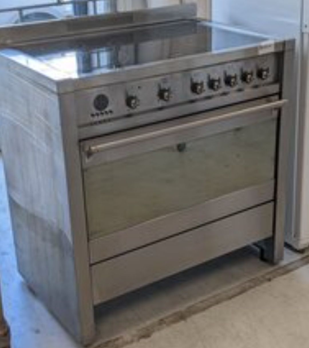 Kuchenka elektryczna SMEG CS19ID-6 indukcja