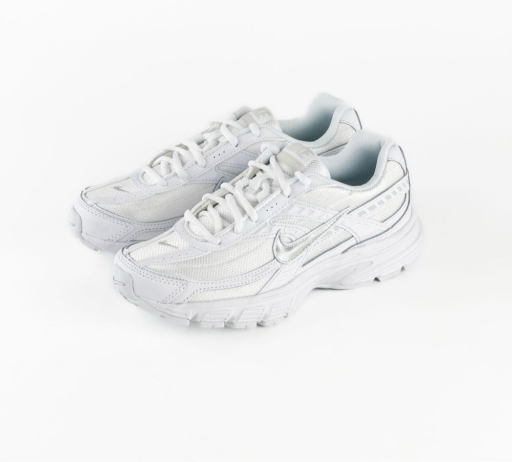 Оригінальні нові кросівки Nike INITIATOR 42 розмір