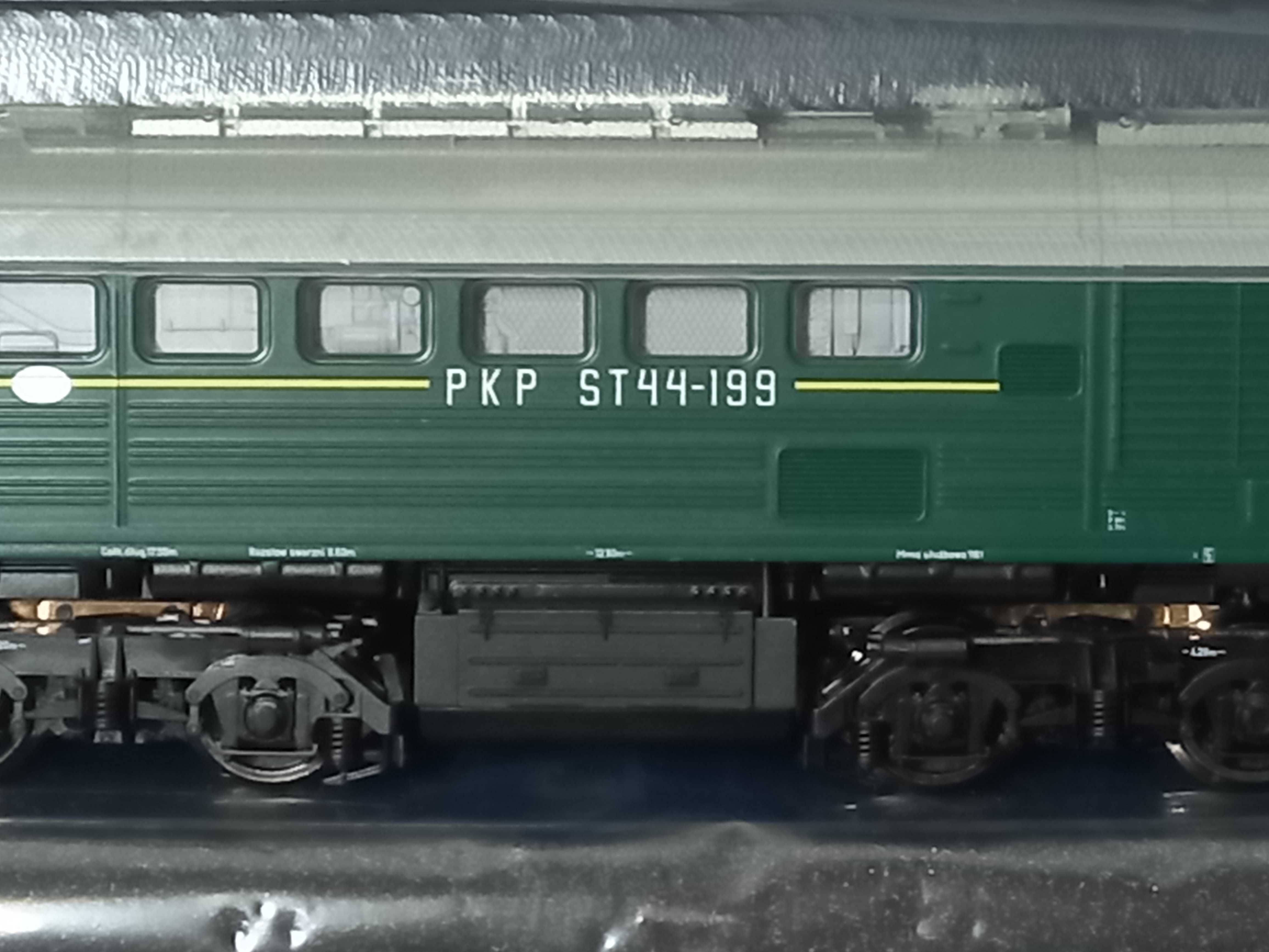Fabrycznie nowa lokomotywa spalinowa ST44-199 Roco 62765