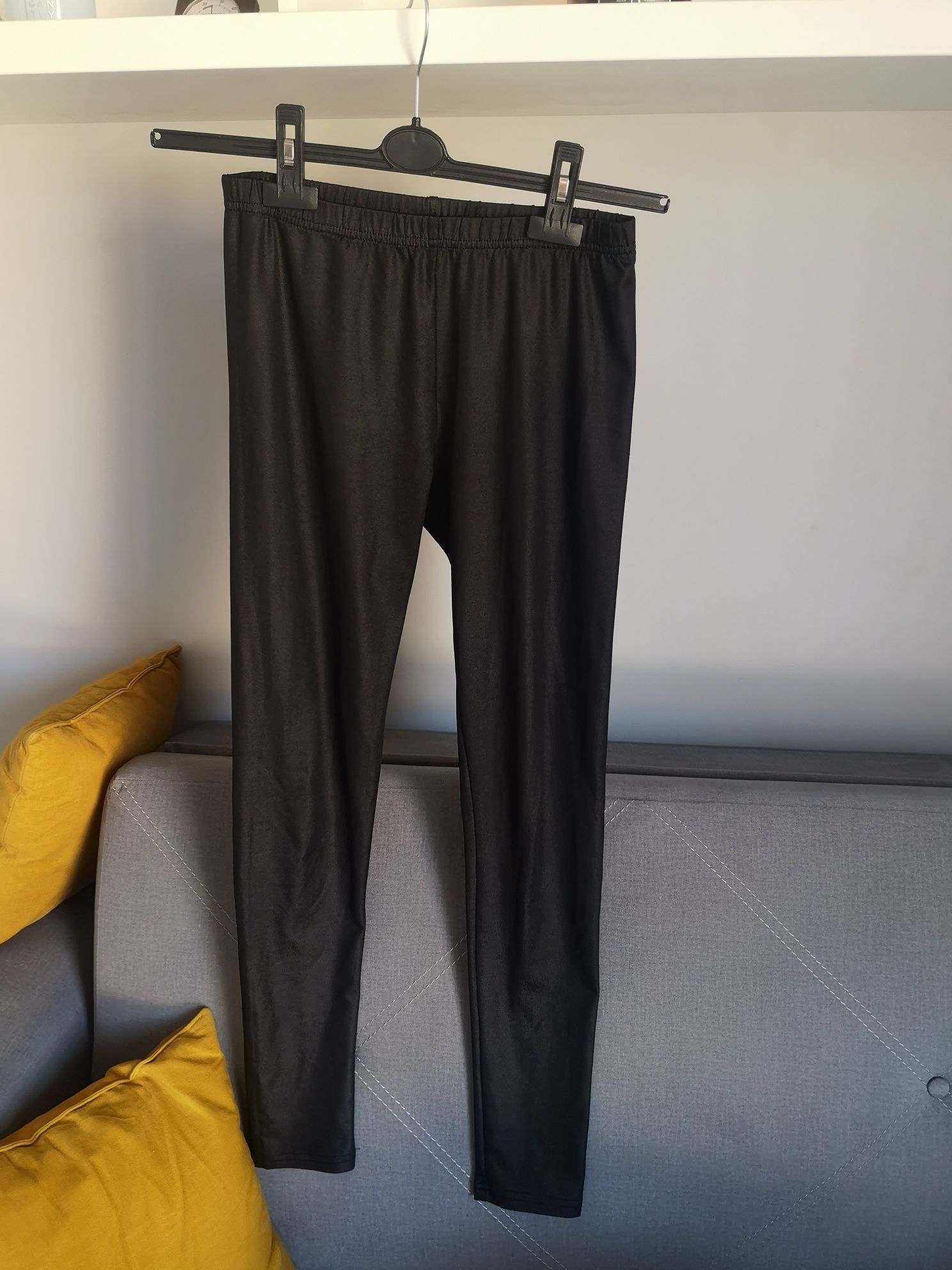 Leginsy ala woskowane BikBok