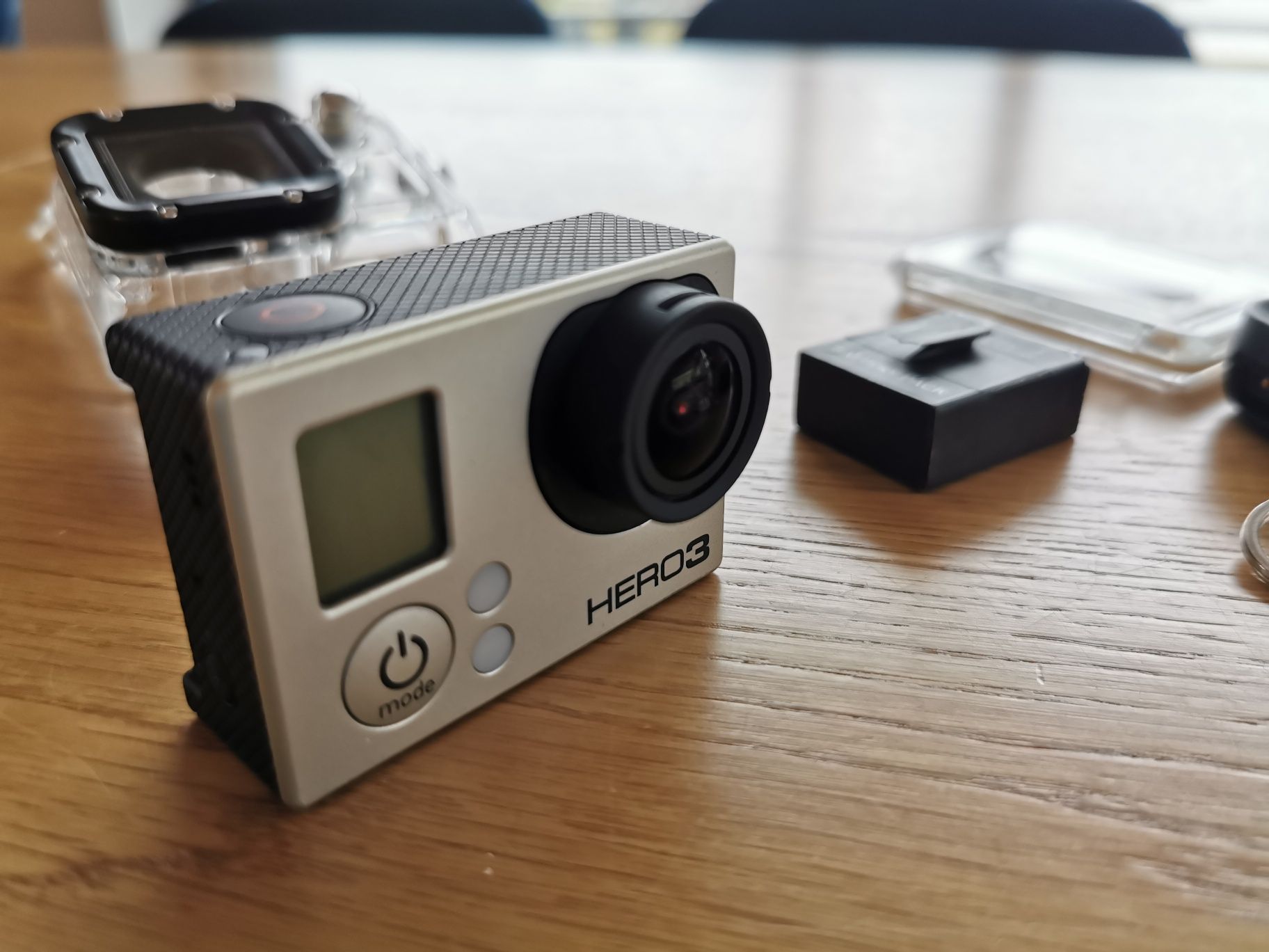 GoPro 3 + duży pakiet dodatków - jak nowa