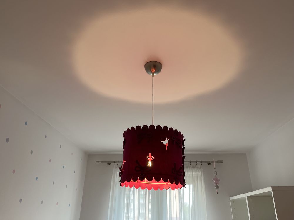 Lampa sufitowa w baletnice