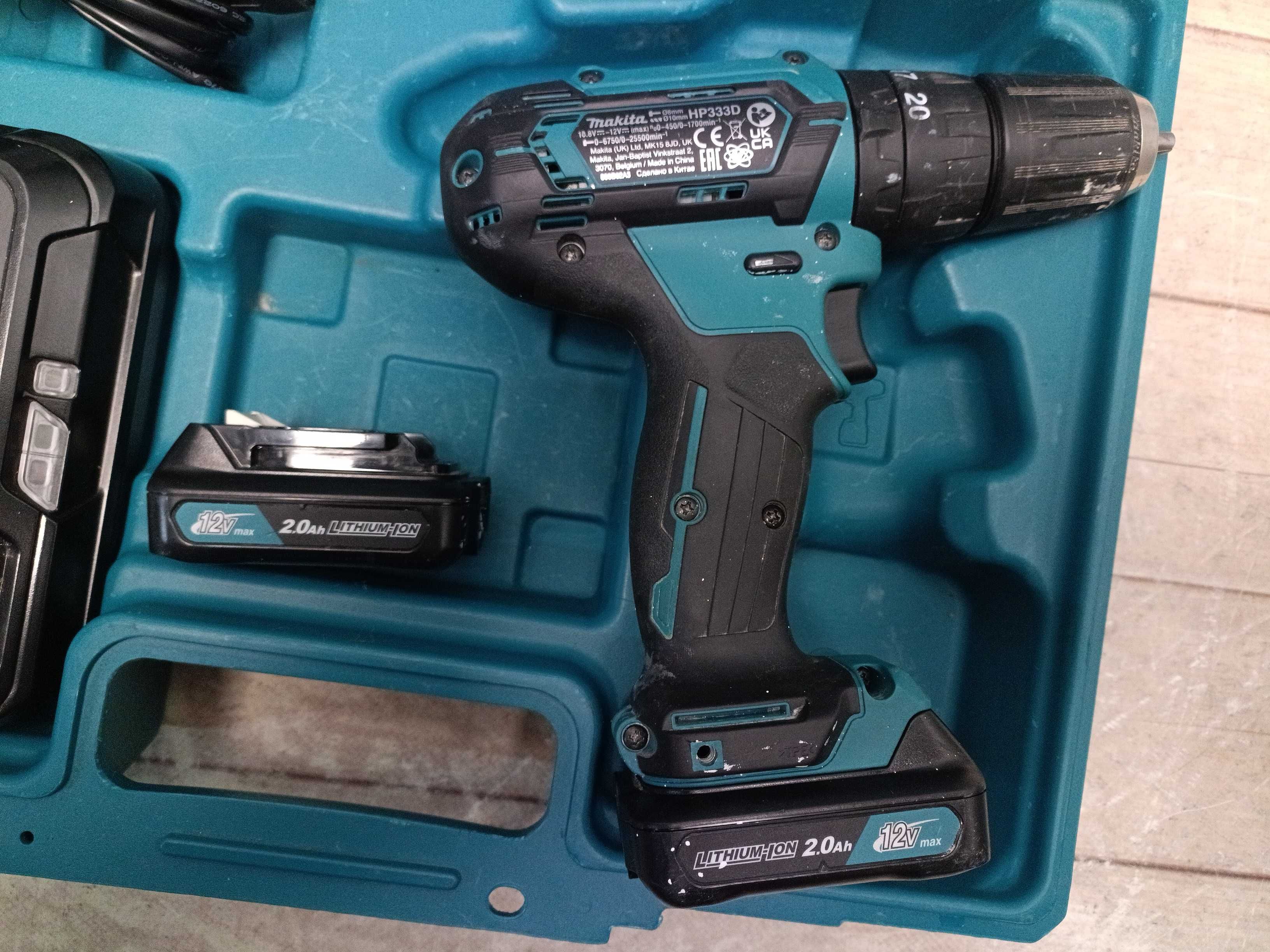 MAKITA HP333D акумуляторний ударний шуруповерт 12V +2АКБ+ЗП+біти+кейс