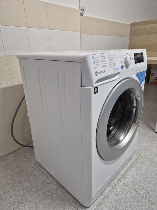 Maquina lavar roupa Indesit 10kg