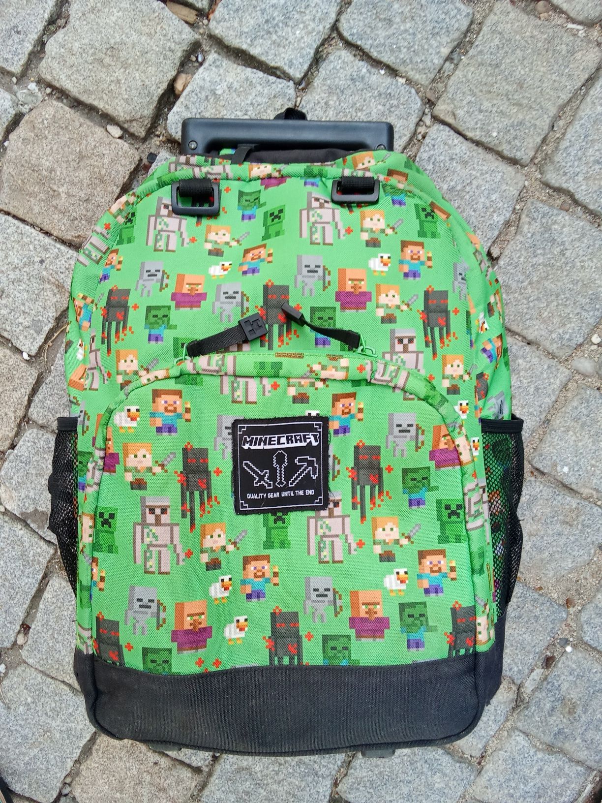 Mochila minecraft com rodinhas