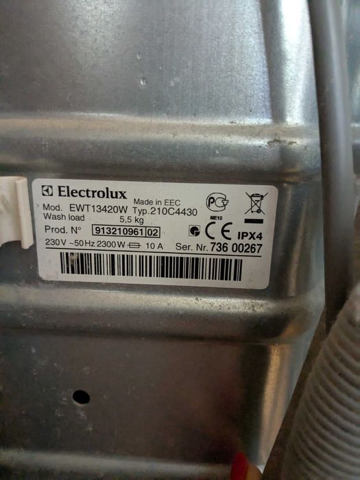 Пральна машина Electrolux EWT13420W / 5.5кг б/в