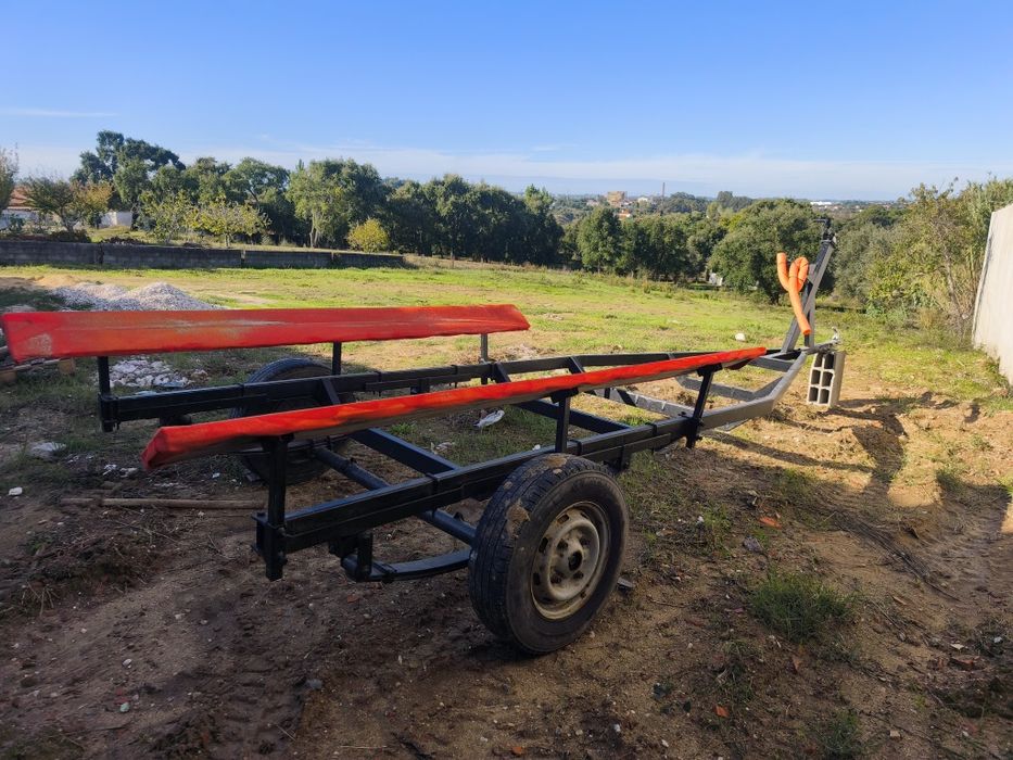 Atrelado reboque barco 5,5 metros