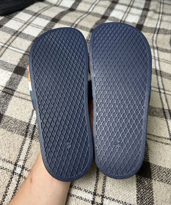 Нові оригінальні шльопки тапочки Old Navy на стопу +- 27 см 42 р