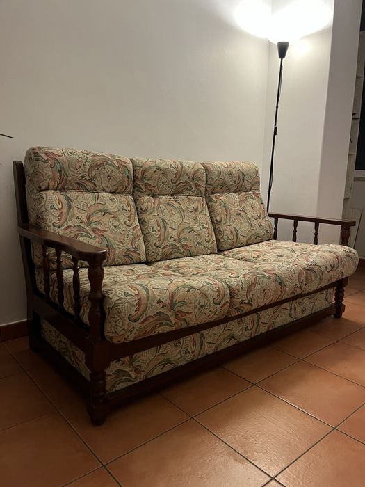 Sofá-cama em óptimo estado