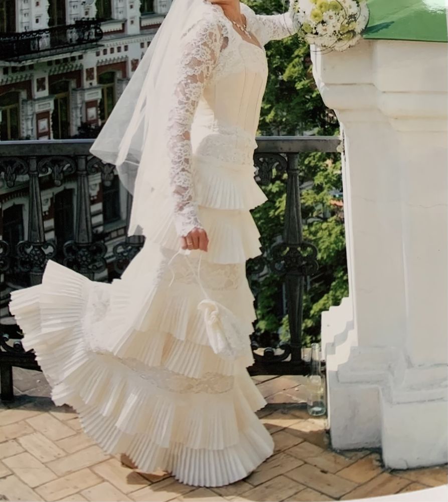Весільна сукня ретро