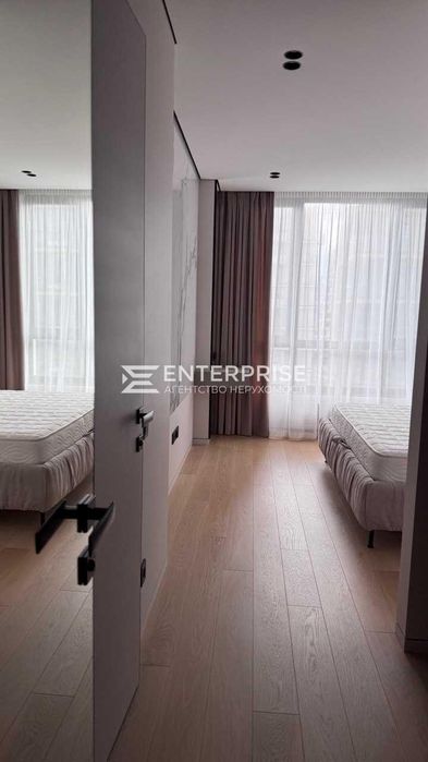 Продаж 2 кімнатної дизайнерської квартири в ЖК “Файна Таун”