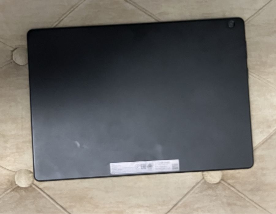 Tablet Lenovo Tab 10m com 2 capas carregador e pelicula
