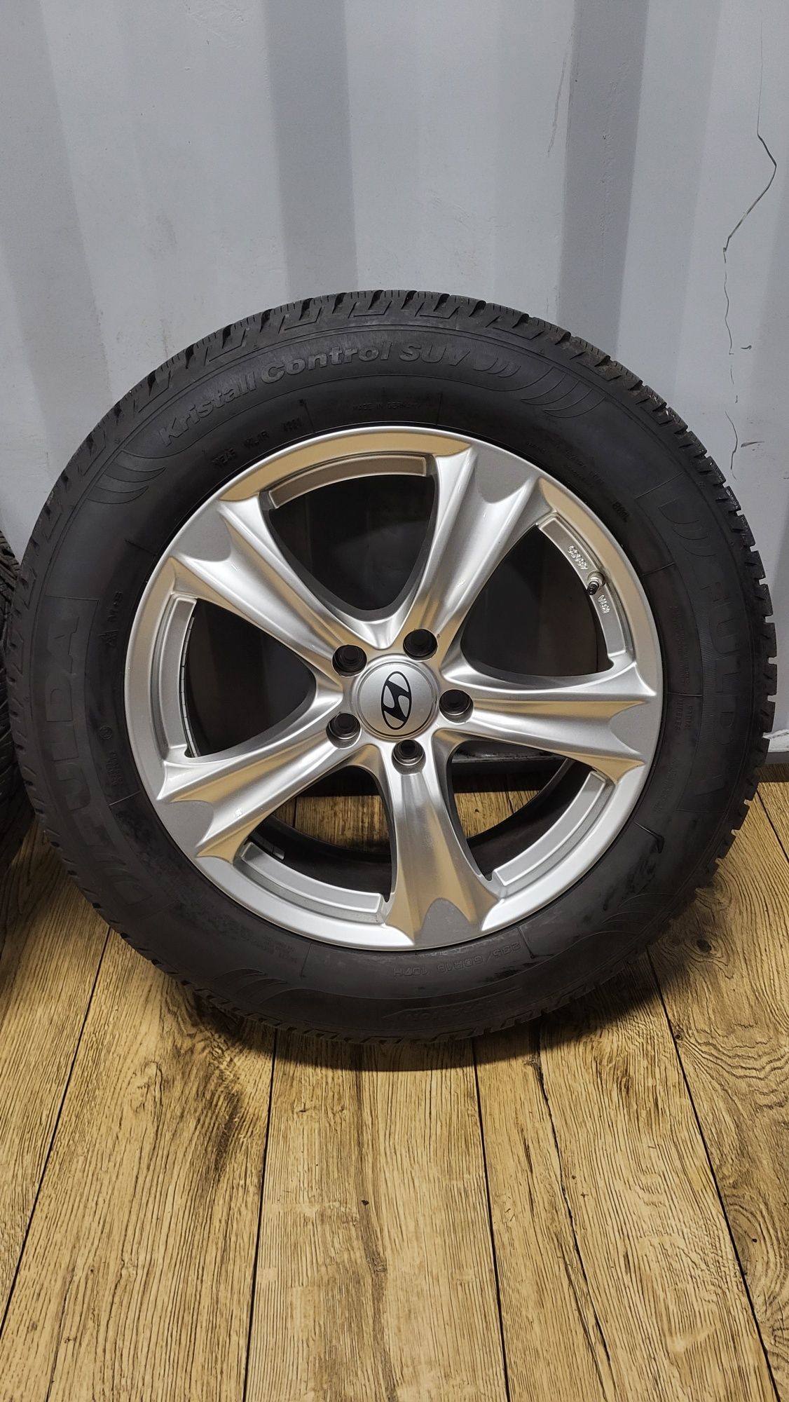 Alufelgi Hyundai 18" 5x114,3 z oponami 235/60 R18 Santa Fe Tucson Kia