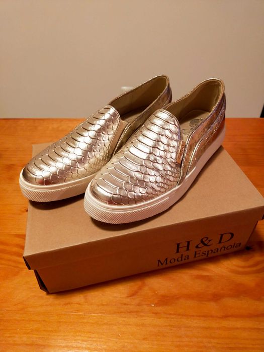 Sapatilhas/calçado Novo tam. 37