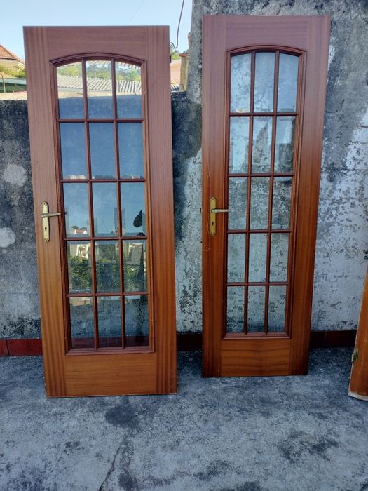 Portas usadas envidraçadas