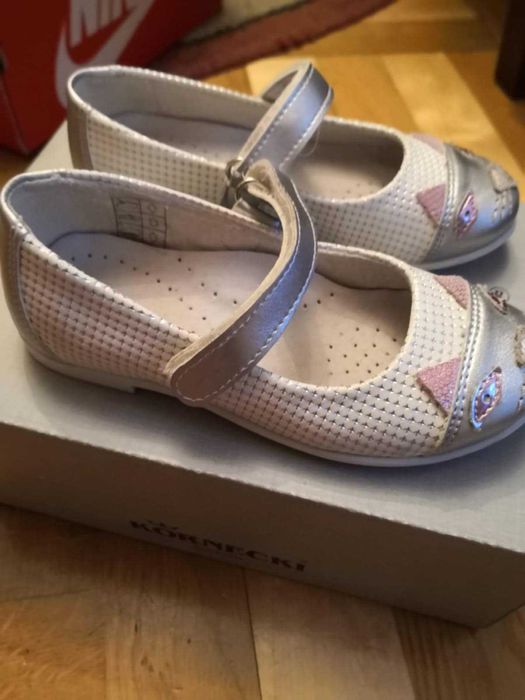 Buciki eleganckie baleriny Kornecki r 26 dł 17cm kotki jak nowe