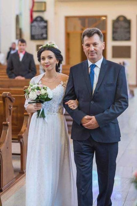 Hit sprzadam tanio suknie ślubna wraz z szalem rozmiar 34/36