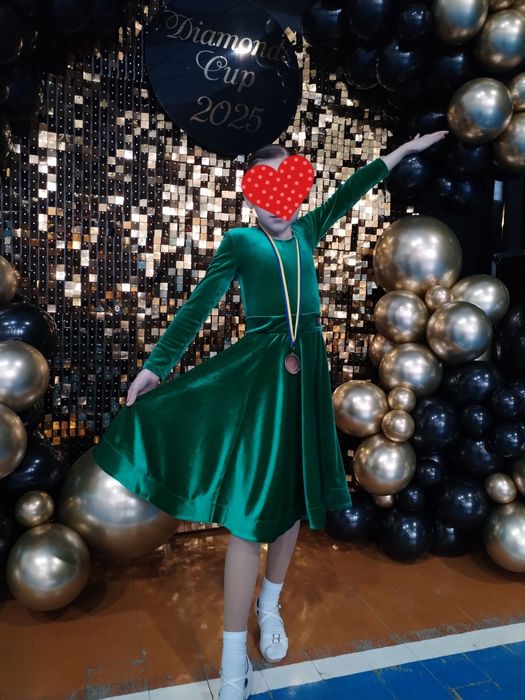 Сукня для бально спортивних танців.