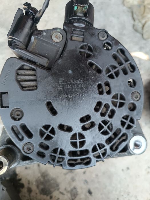 Ford S-Max mondeo MK4 Galaxy alternator Bosch
