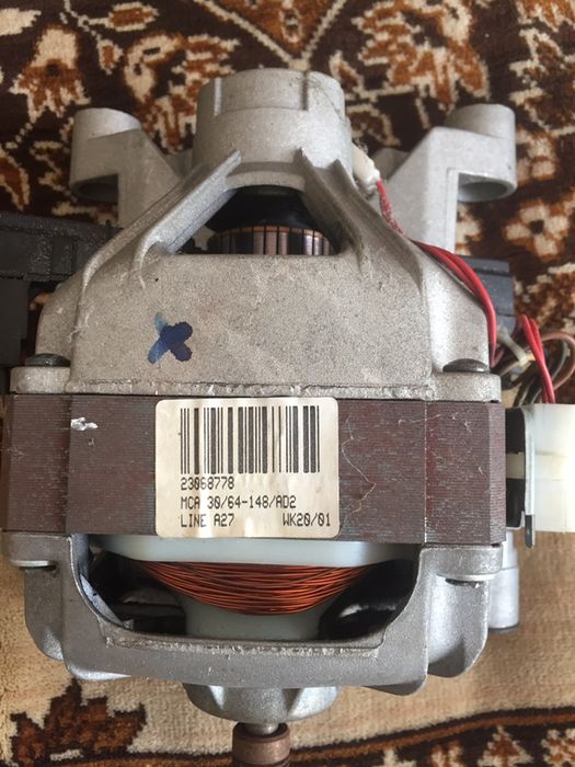 Стиральная машина Indesit W 83 T EX c разборным баком б/у на зап.части