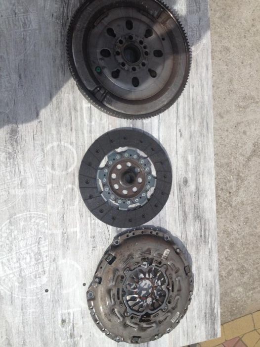 Opel Movano 2,3CDti dwumasa i sprzęgło z dociskiem