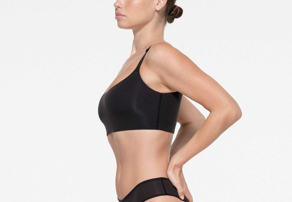 М´який бра Skims