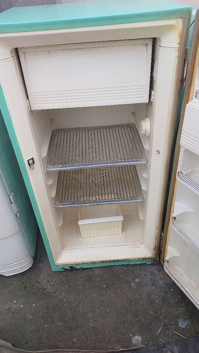 Привезу холодильник со склада Днепр.