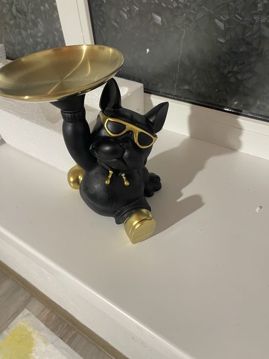 Статуэтка в виде французского бульдога