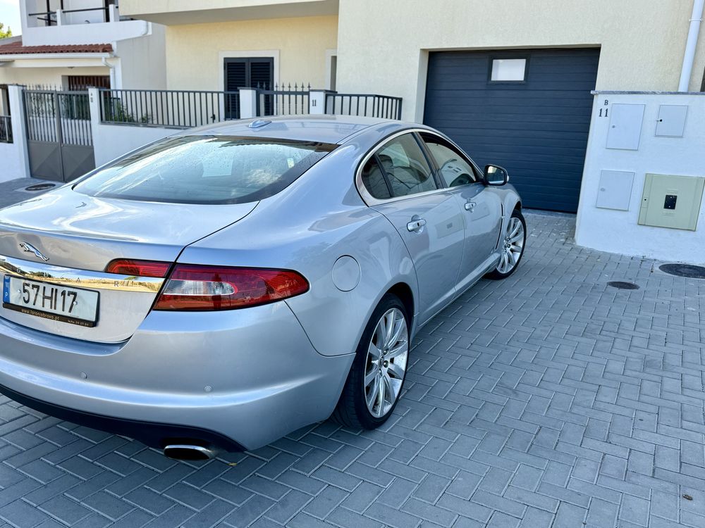 Jaguar XF 2.7 gasóleo