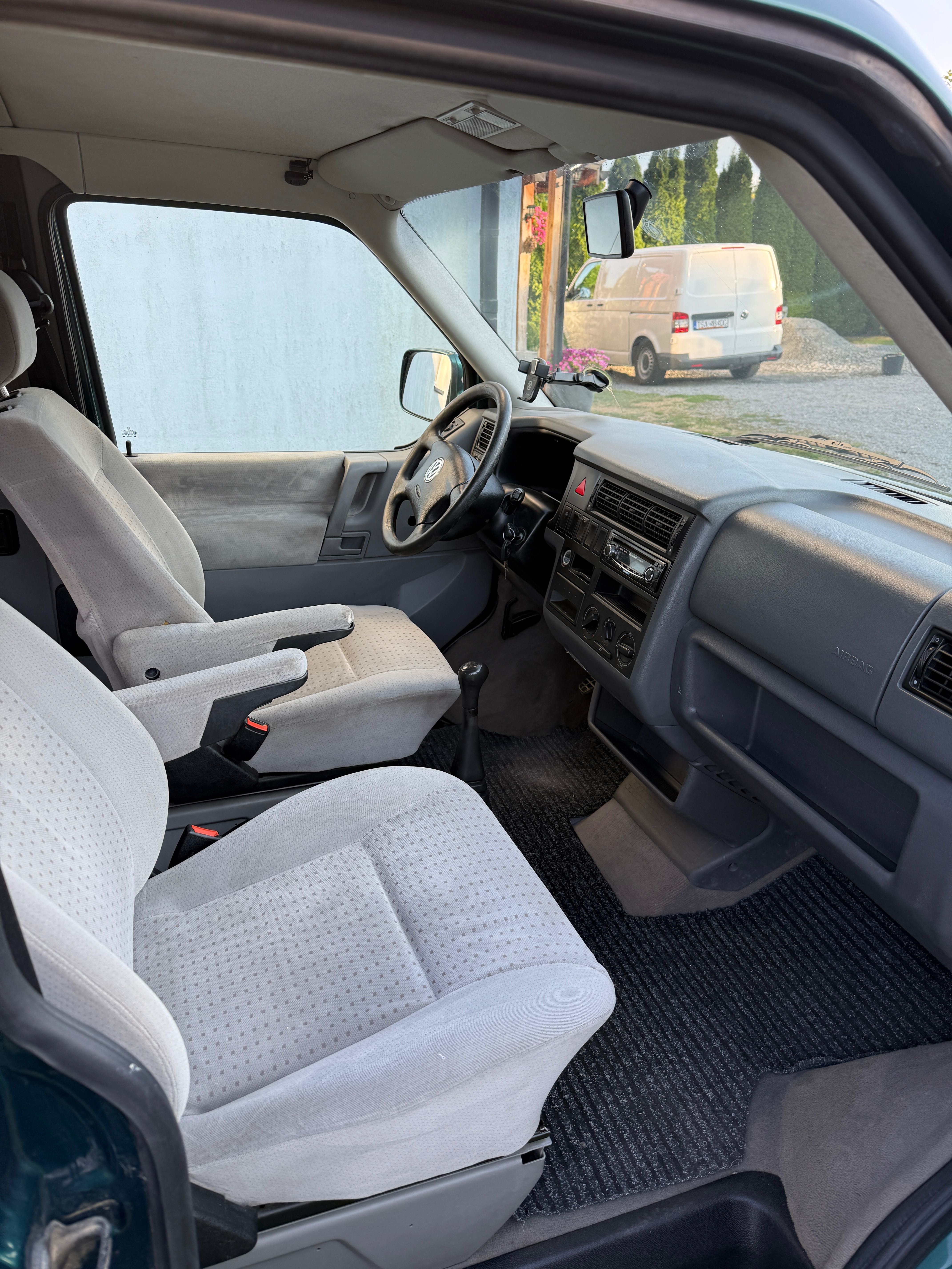 Volswagen Transport T4 2.5tdi. 102