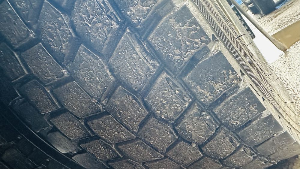 Проам резину на тягач