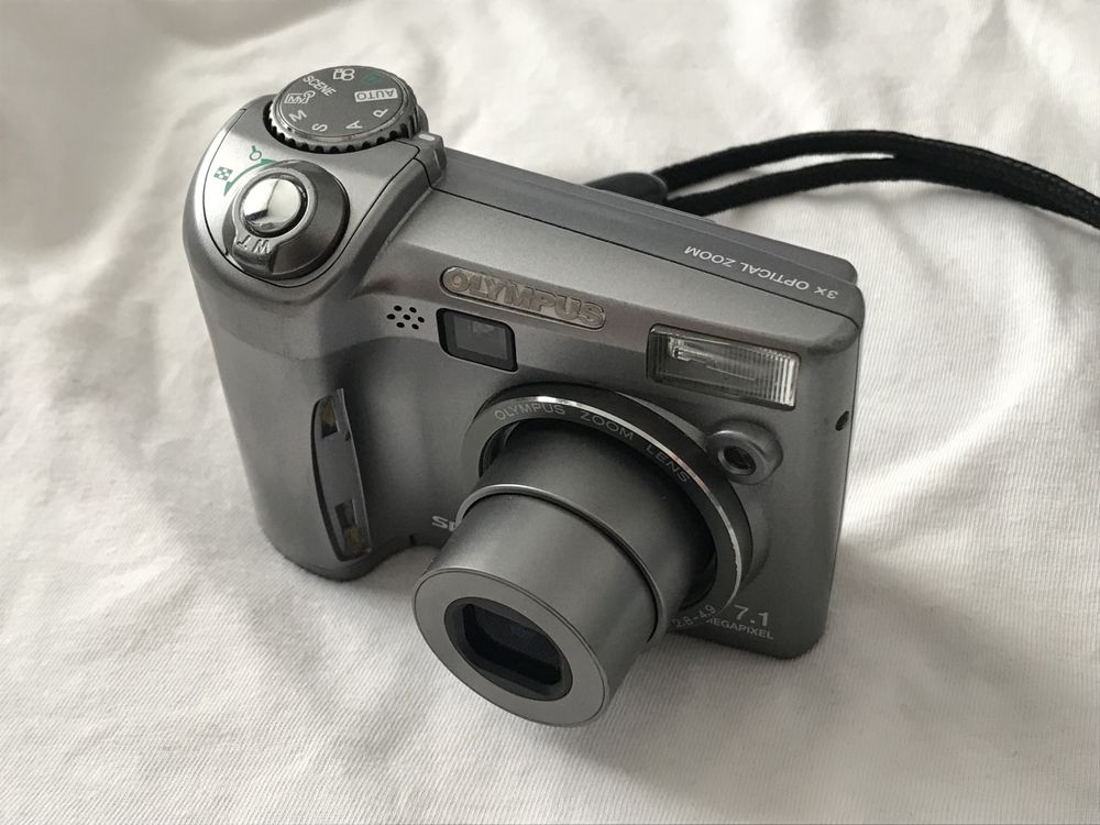 Цифровой фотоаппарат OLYMPUS SP-310 (фотокамера) 3x Optical Zoom