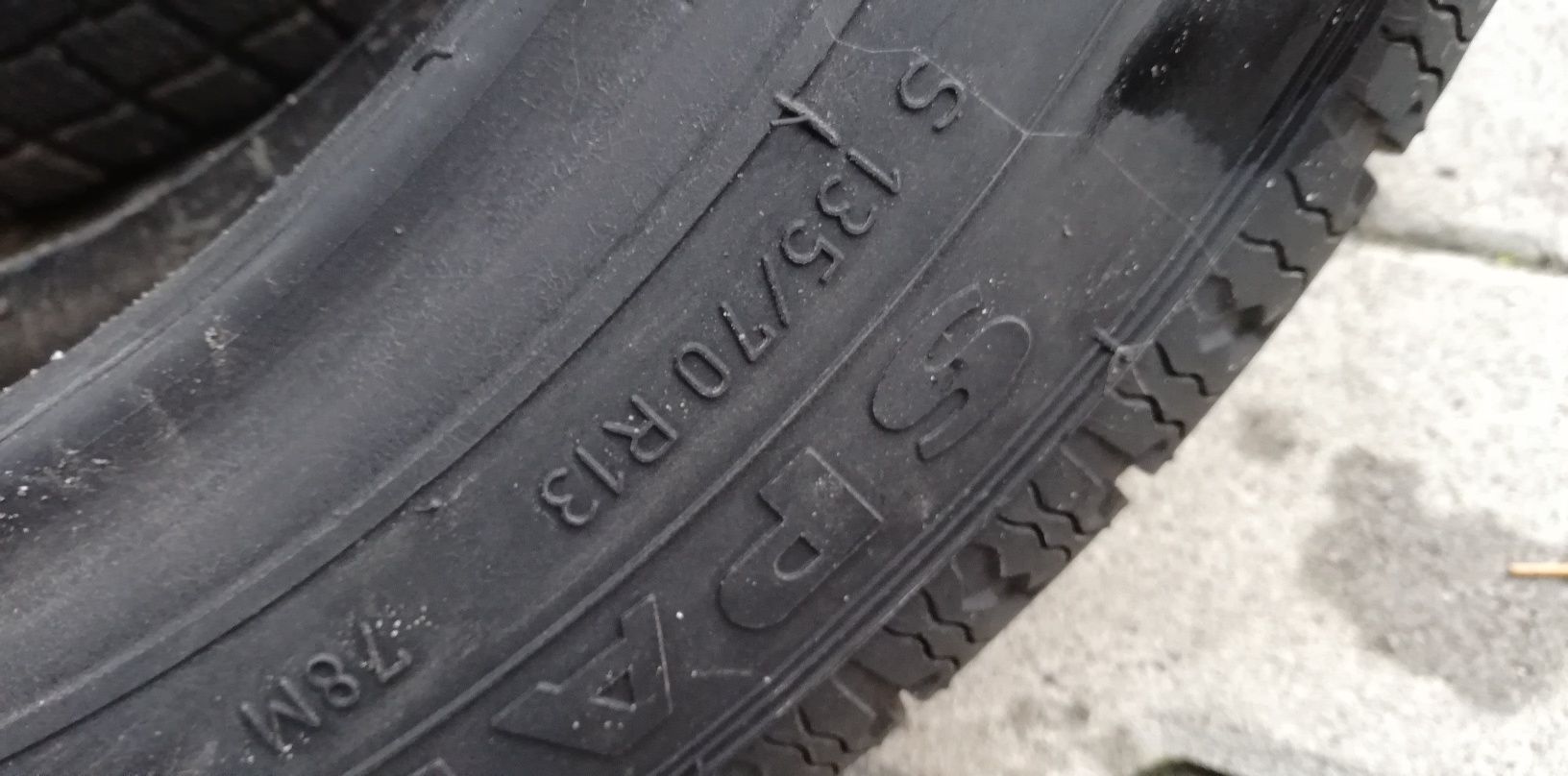 Fiat 126p bis opona d 124. Rozmiar 136/70R13