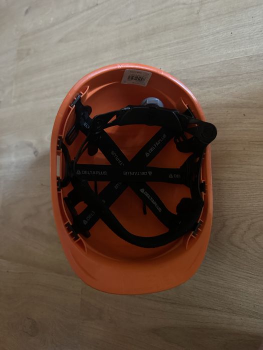 Kask budowlany pomaranczowy