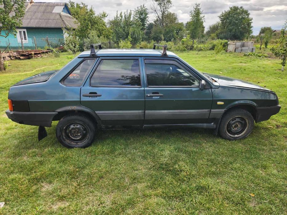 Автомобіль ВАЗ 21099
