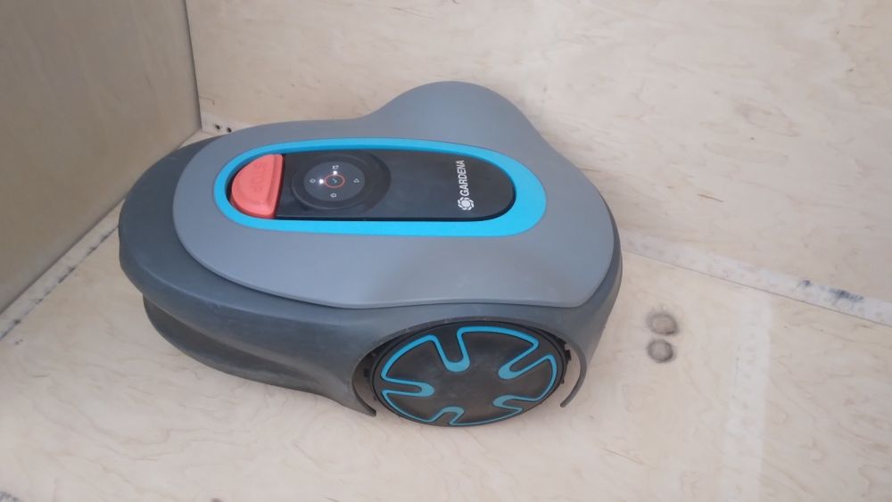 Robot koszący Gardena SILENO minimo 500 m² Bluetooth  Husqvarna zestaw